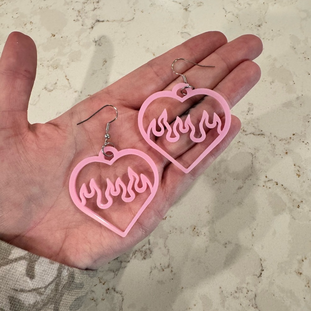 Pink Heart Flame Valentines Day Love‎ Earrings - Picture 2 of 2